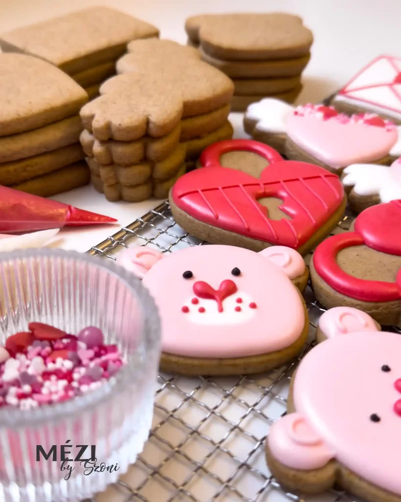 diy mezeskalacs diszites valentin nap kreativ hobbi szív mézi egyedi ajándék kreativitas